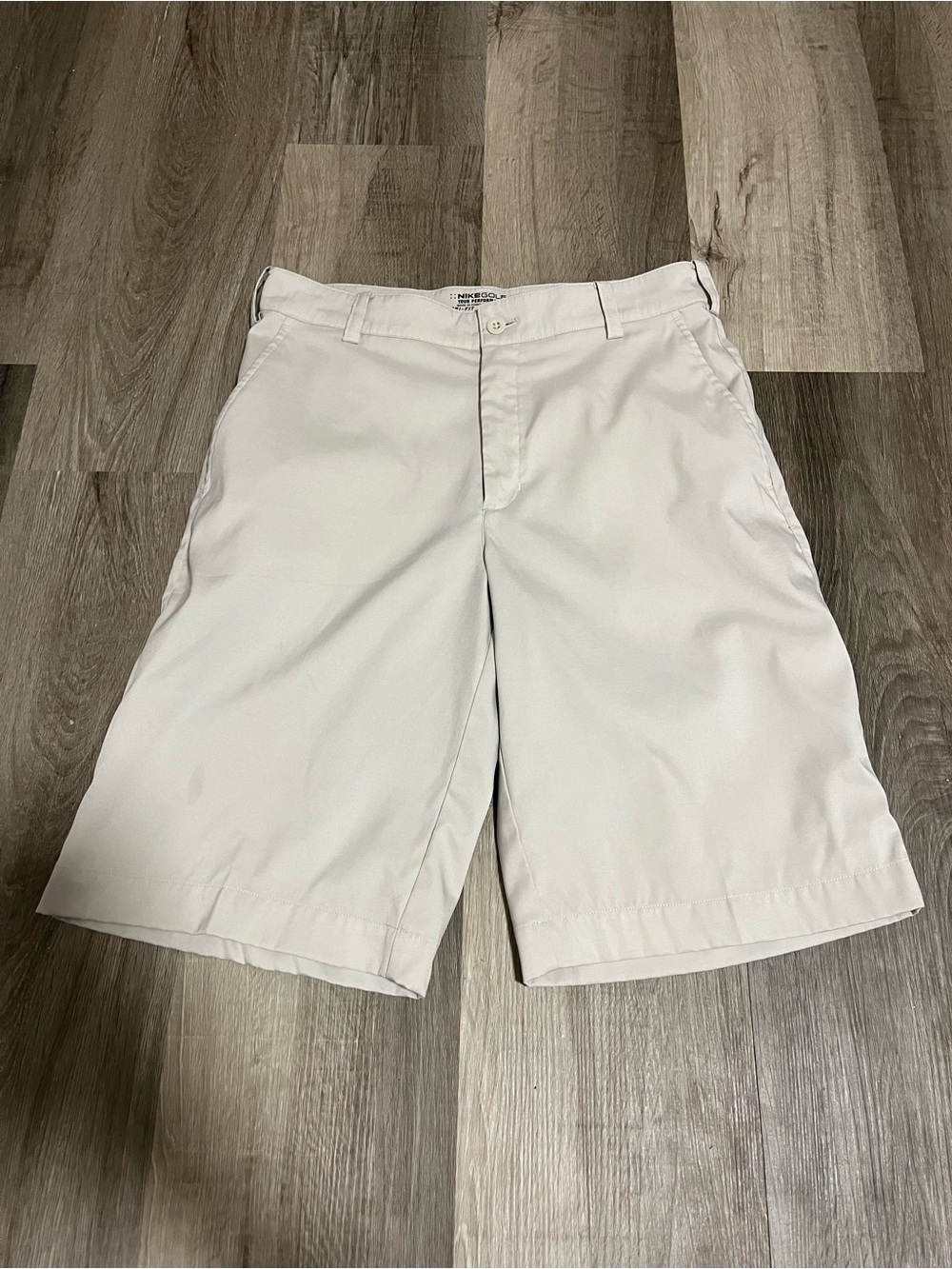 Nike Golf Tour Performance Dri-FIT Shorts Size 28 Beige Light Bone Chino Flat